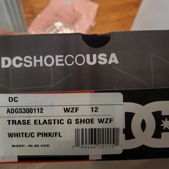 NEW DC shoes - size 12 - Picture 3 of 3